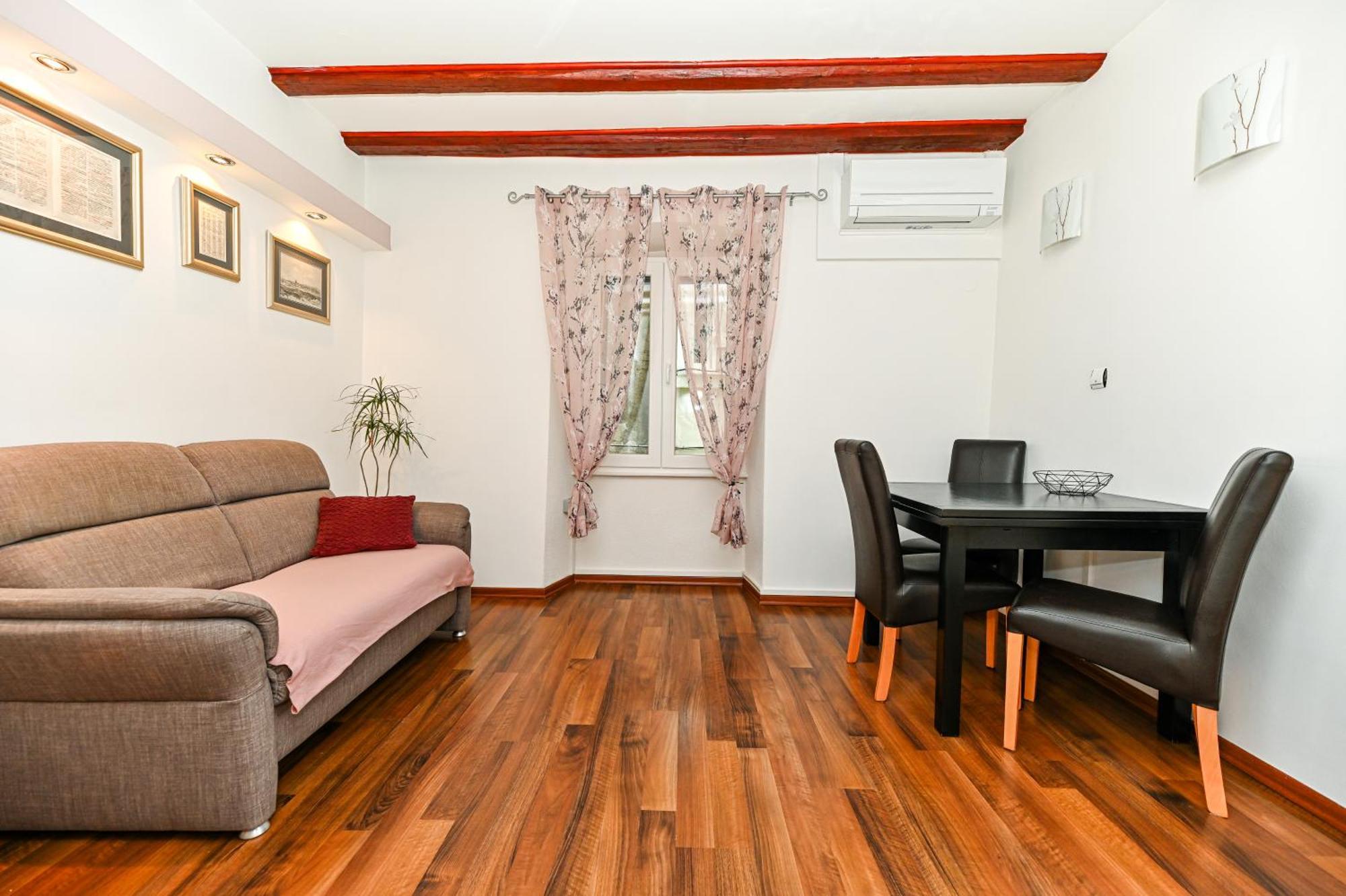 Aldora Apartment